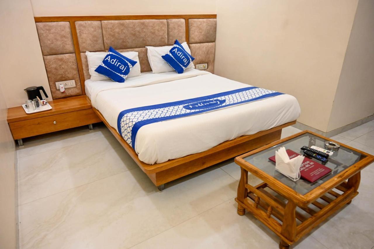 Adiraj Residency Hotel Navi Mumbai Bagian luar foto