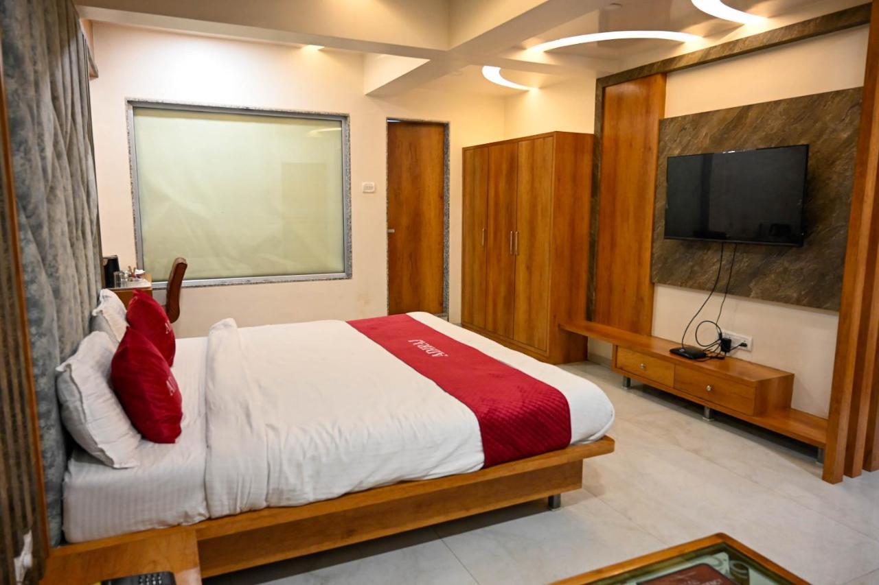 Adiraj Residency Hotel Navi Mumbai Bagian luar foto
