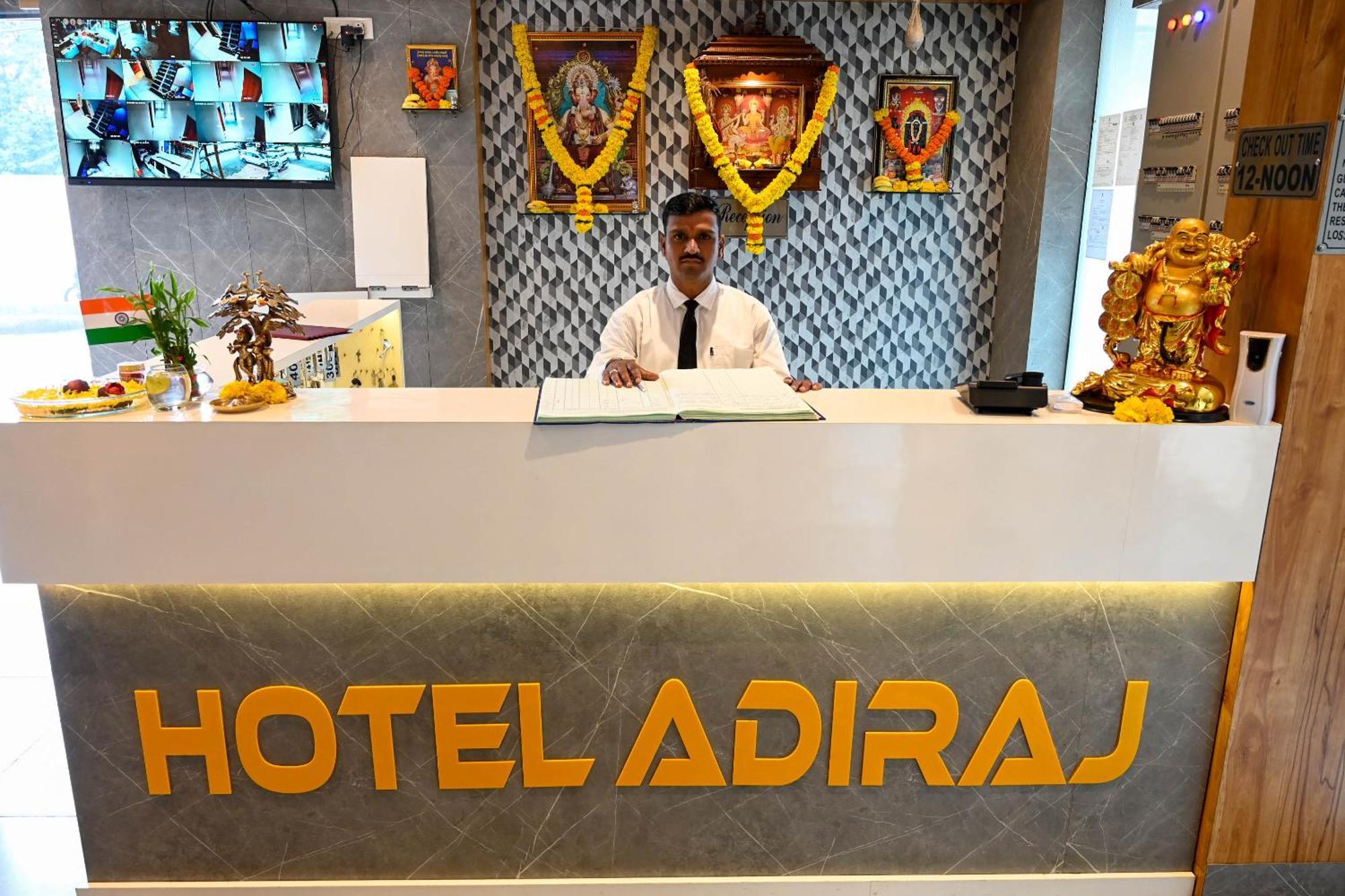 Adiraj Residency Hotel Navi Mumbai Bagian luar foto