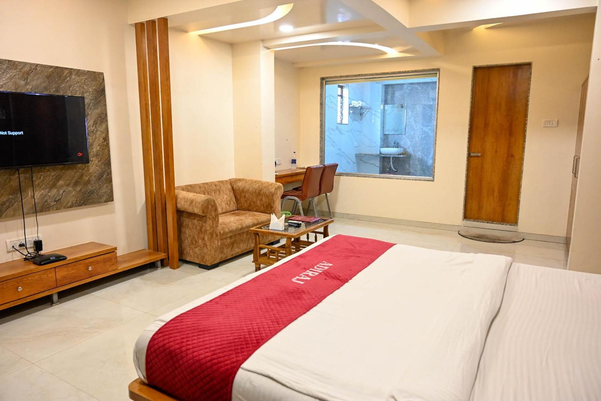 Adiraj Residency Hotel Navi Mumbai Bagian luar foto