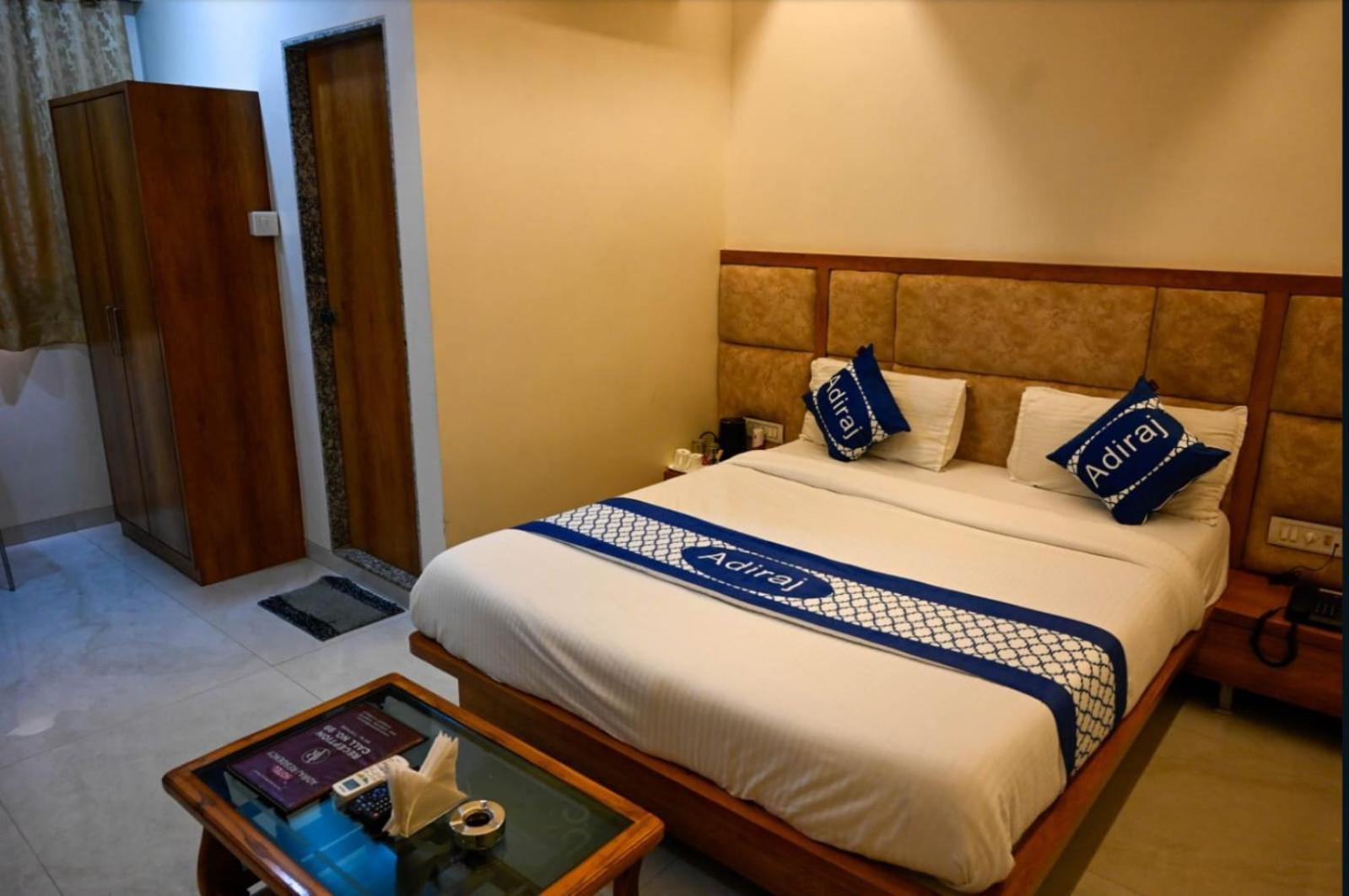 Adiraj Residency Hotel Navi Mumbai Bagian luar foto