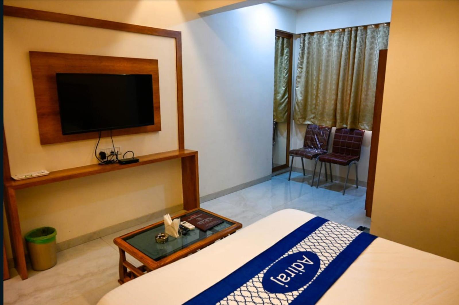 Adiraj Residency Hotel Navi Mumbai Bagian luar foto